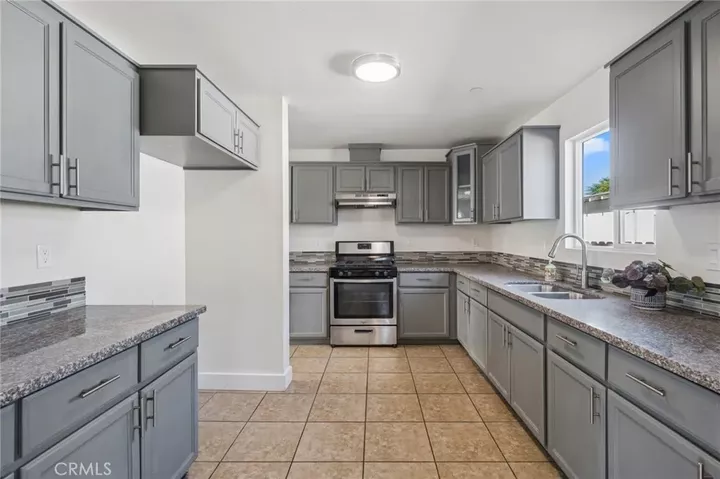 Property Photo:  330 E 101st Street  CA 90003 