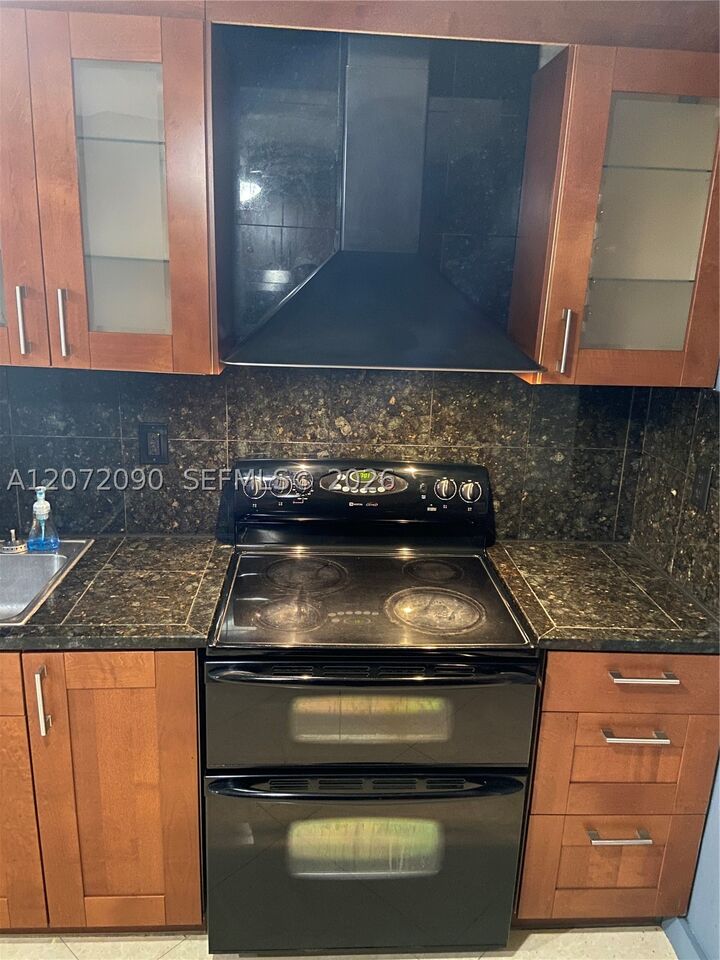 Property Photo: 6404 SW 23rd St 1 FL 33023