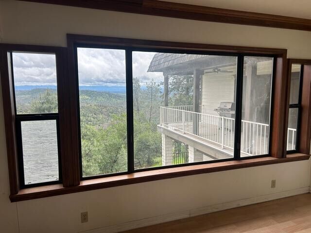 Property Photo: 14305 Wintu Way CA 96003