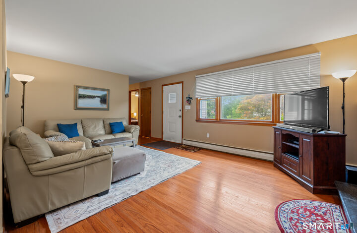Property Photo:  33 Shady Crest Road  CT 06450 