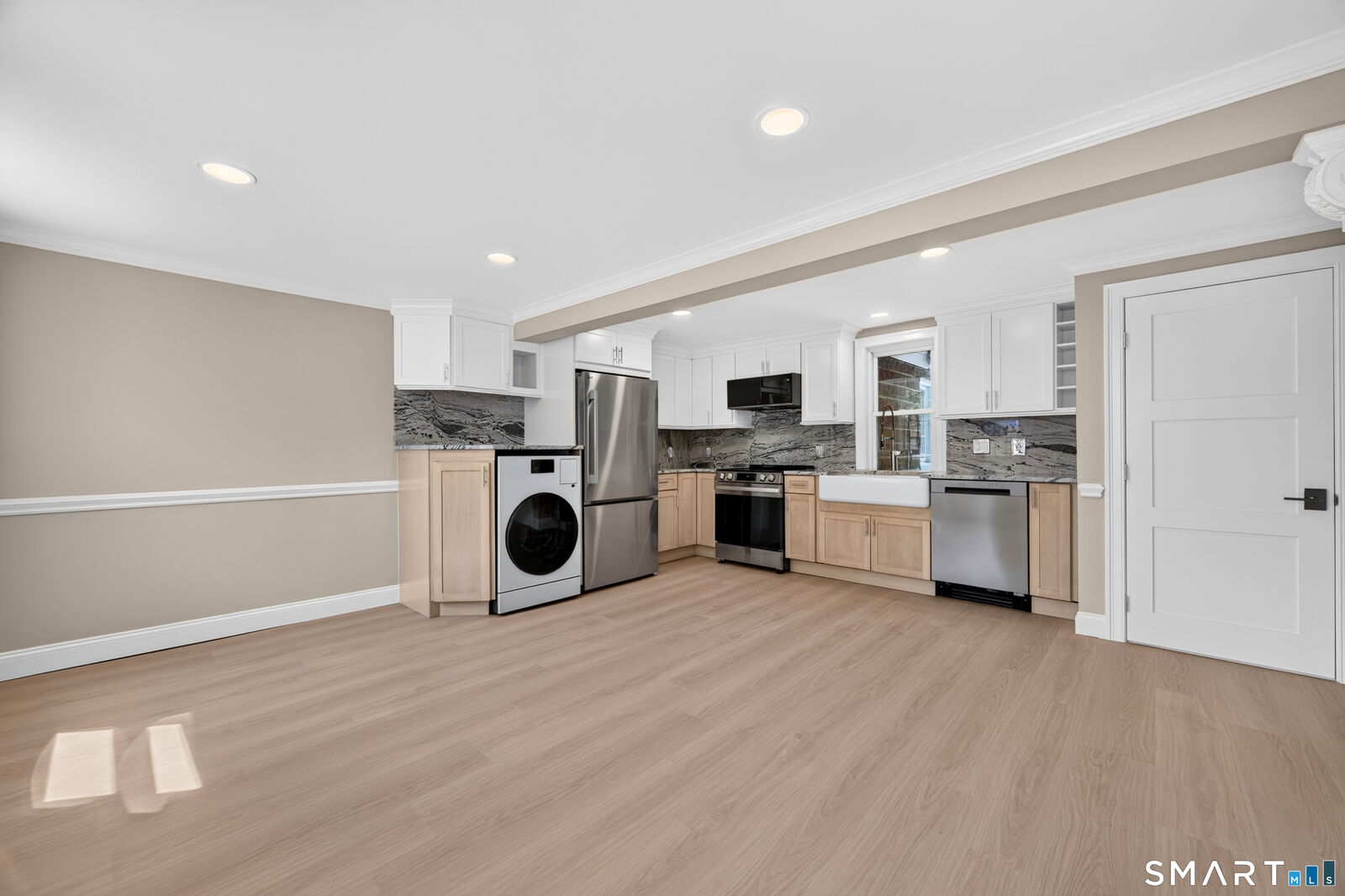 Property Photo:  3 Pearl Street C  CT 06355 