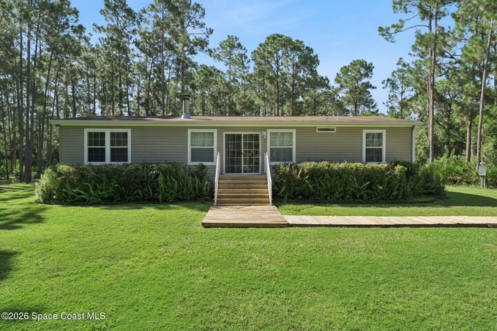 Property Photo:  1161 Lake Harney Woods Boulevard  FL 32754 