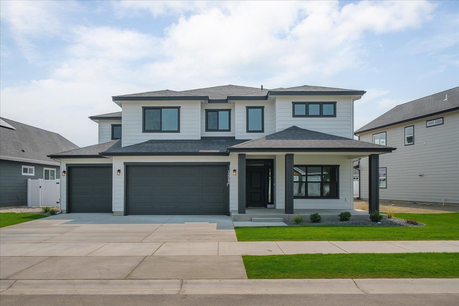 Property Photo:  12242 N Valencia Ave  WA 99208 