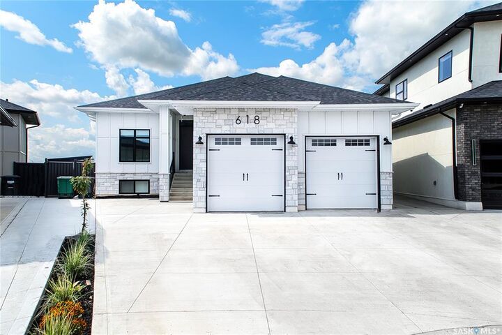 618 Nightingale Cove — photo 1