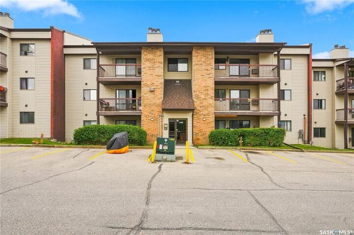 Property Photo:  345 Kingsmere Boulevard 302  SK S7J 4J6 