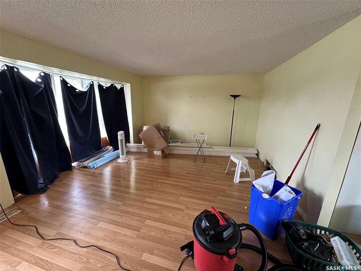 Property Photo: 602 4th Street SK S4A 0V5