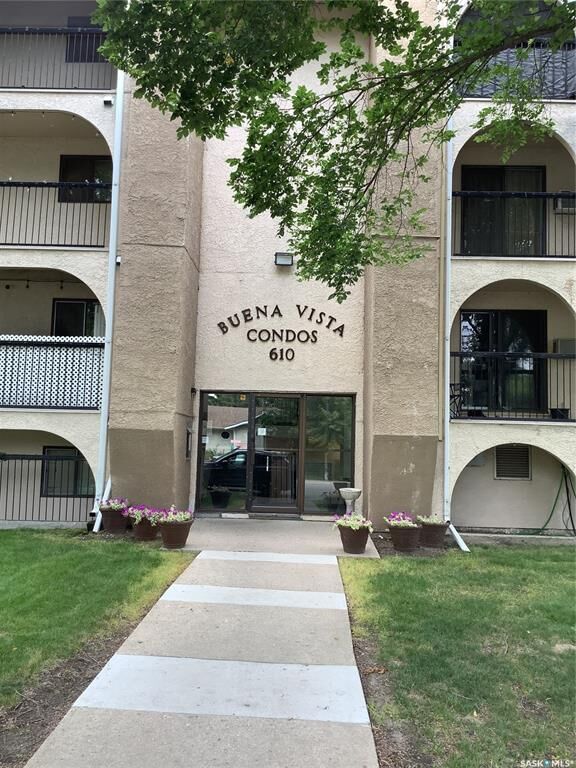 Property Photo: 610 Hilliard Street W 204 SK S7M 5L5