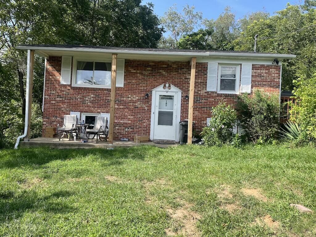 Property Photo: 145 Calloway St VA 24333