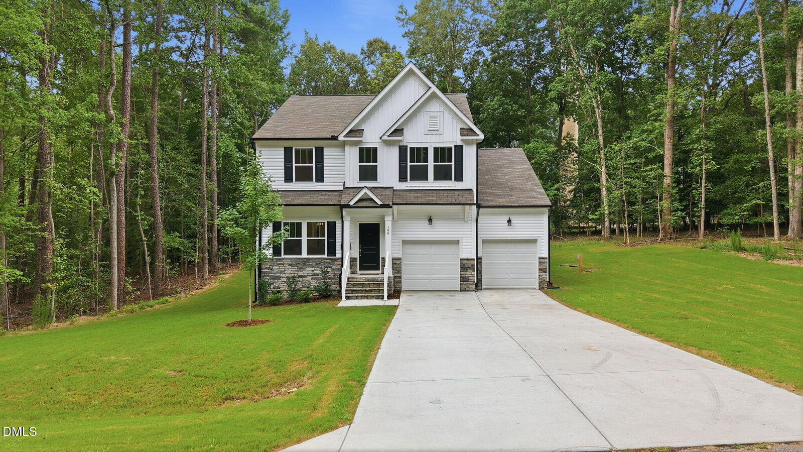 Property Photo: 100 Chanute Circle NC 27549