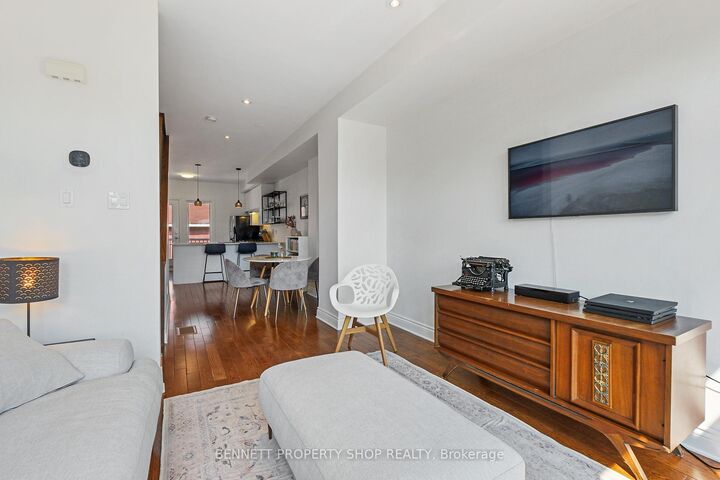 Property Photo: 288 Cambridge Street N ON K1R 0B4