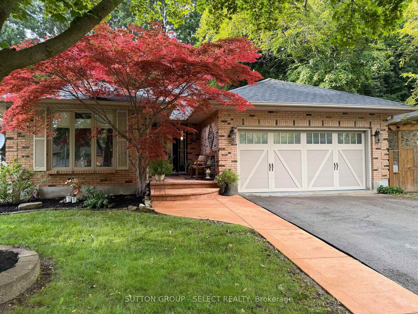 Property Photo: 68 Midale Crescent ON N5X 3C4