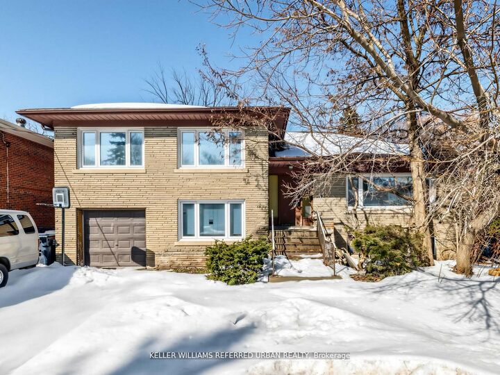 Property Photo: 14 Frontenac Avenue ON M5N 1Z5