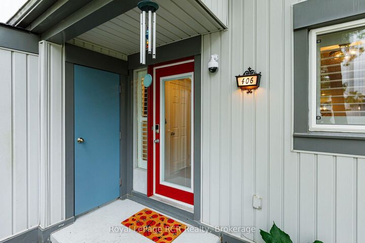 Property Photo: 12 Dawson Drive 406 ON L9Y 5B4