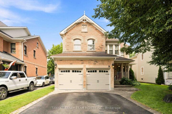 Property Photo: 16 Waring Avenue ON L1M 1G4