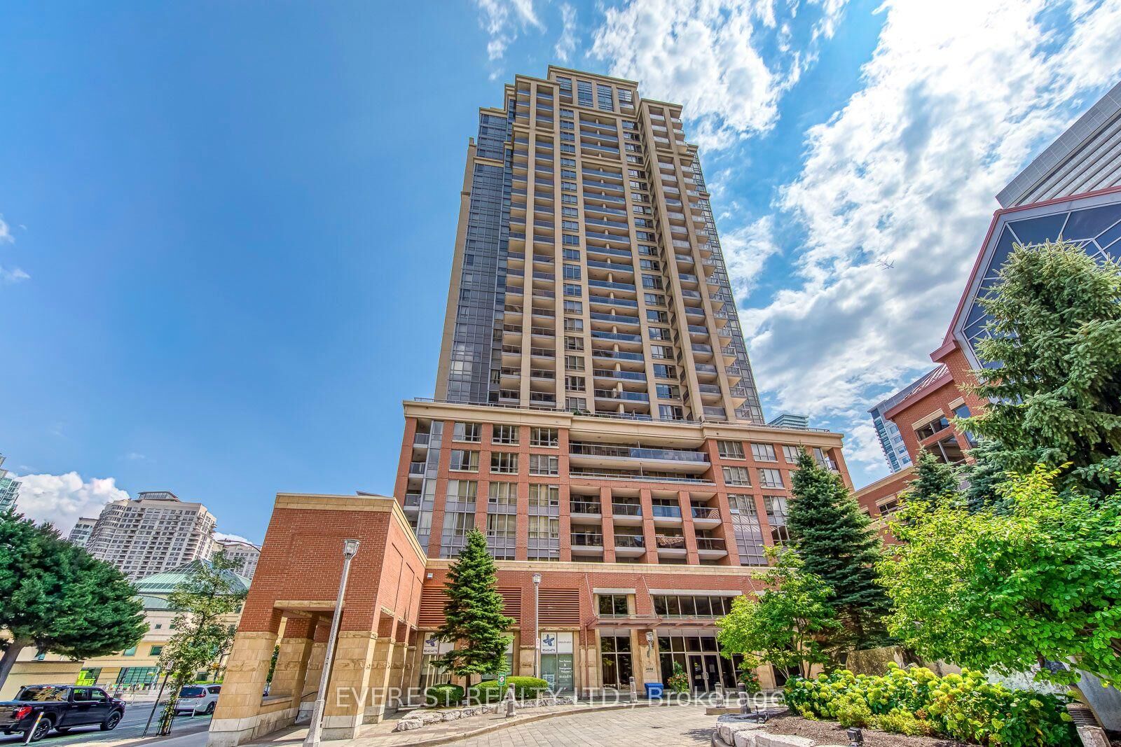 Photo de la propriété:  4080 Living Arts Drive 2508  ON L5B 4N3 