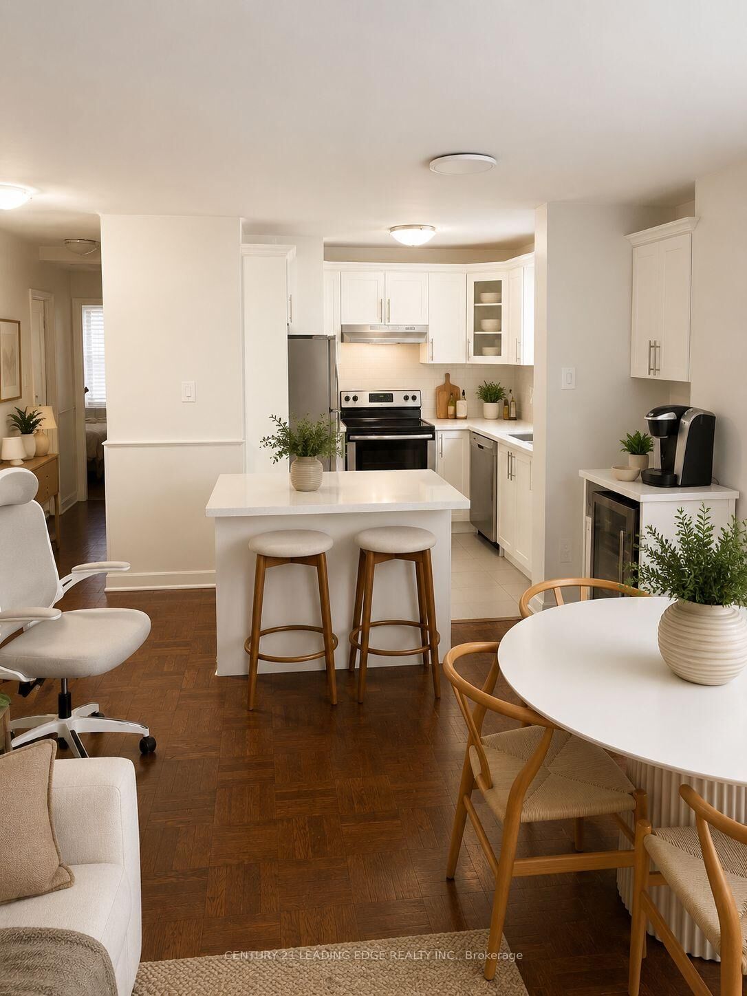 Property Photo: 103 Avenue Road 112 ON M5R 2G9