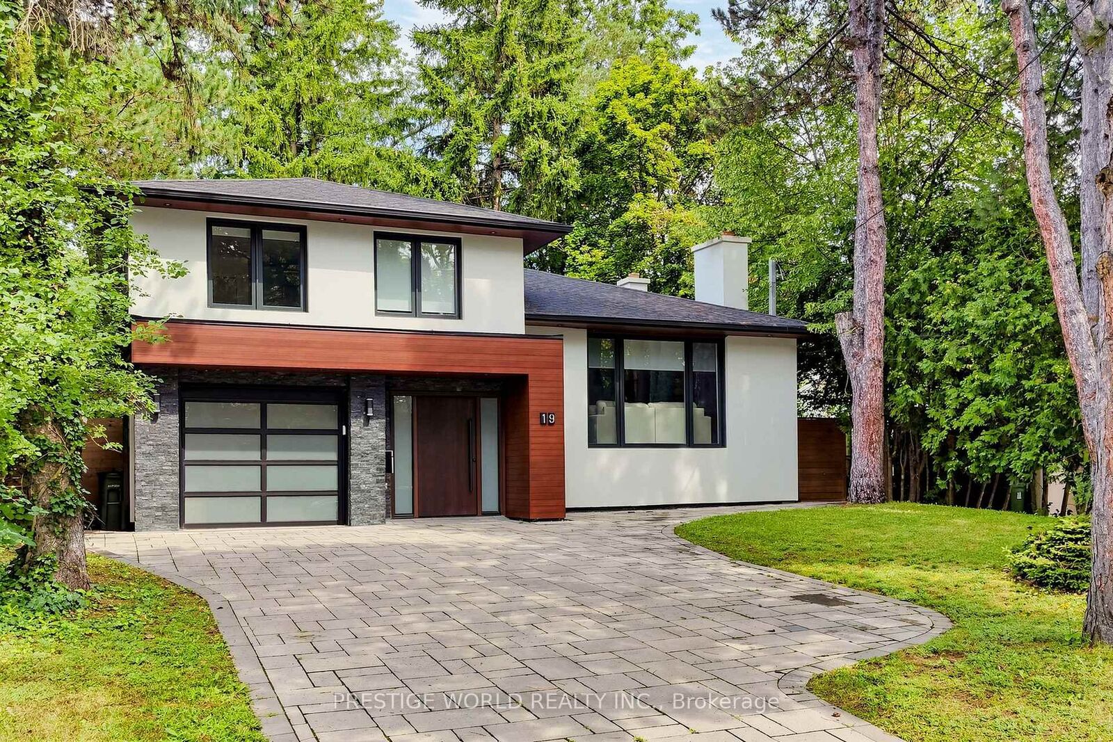 Property Photo: 19 Alderdale Court ON M3B 2H8