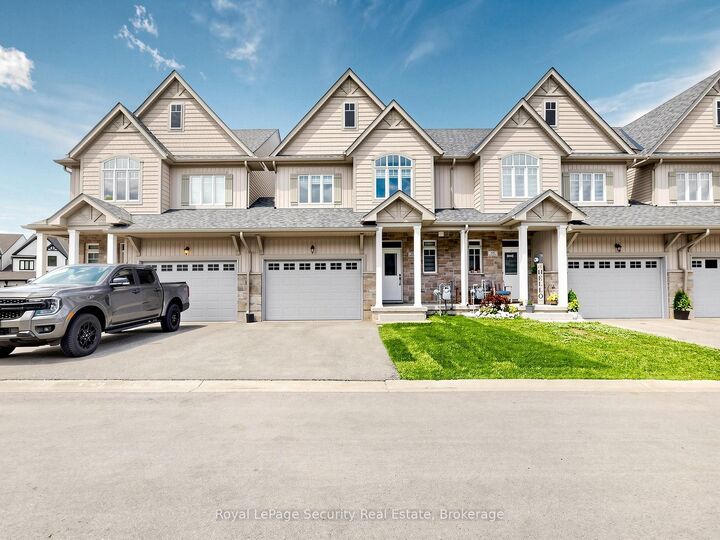 Property Photo: 103 Addison Street 31 ON N0H 1J0