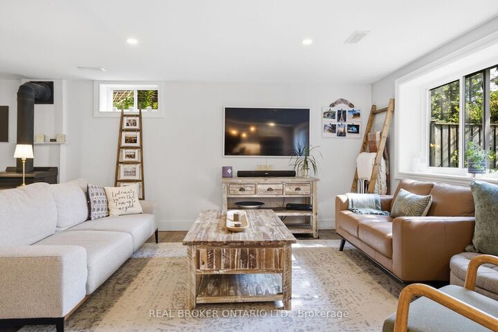 Property Photo:  40 Bascom Street Lower  ON L9P 1J3 