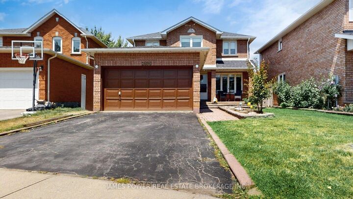 Property Photo: 2690 Innisfil Road ON L5M 4J2