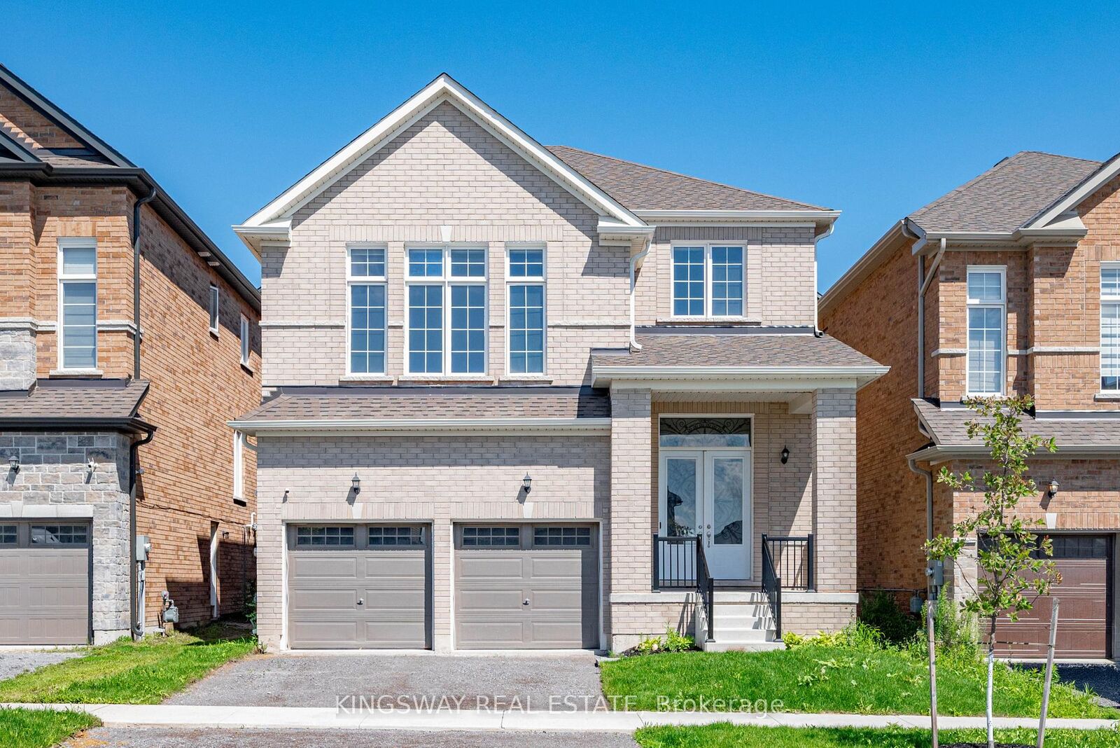 Property Photo: 101 York Drive ON K9K 0H7
