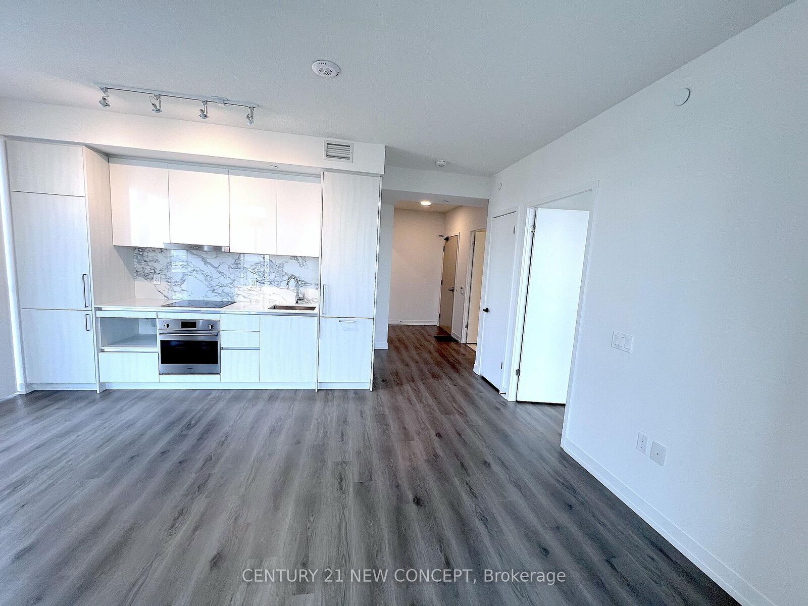 Property Photo:  225 Commerce Street 3512  ON L4K 0R1 