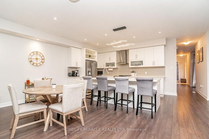 Property Photo:  58 Donald Fleming Way 136  ON L1R 0N8 