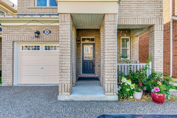 Property Photo: 40 Stillwater Crescent ON L8B 1V6