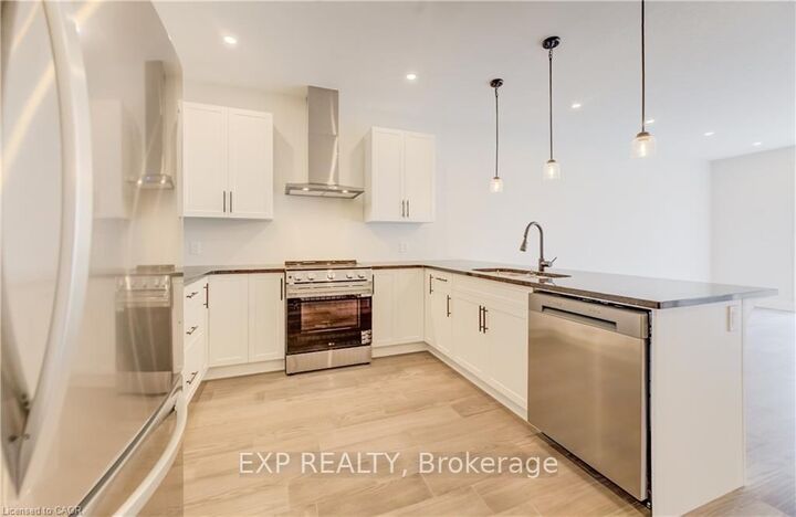 Property Photo:  12 Washington Street 103  ON N0J 1P0 