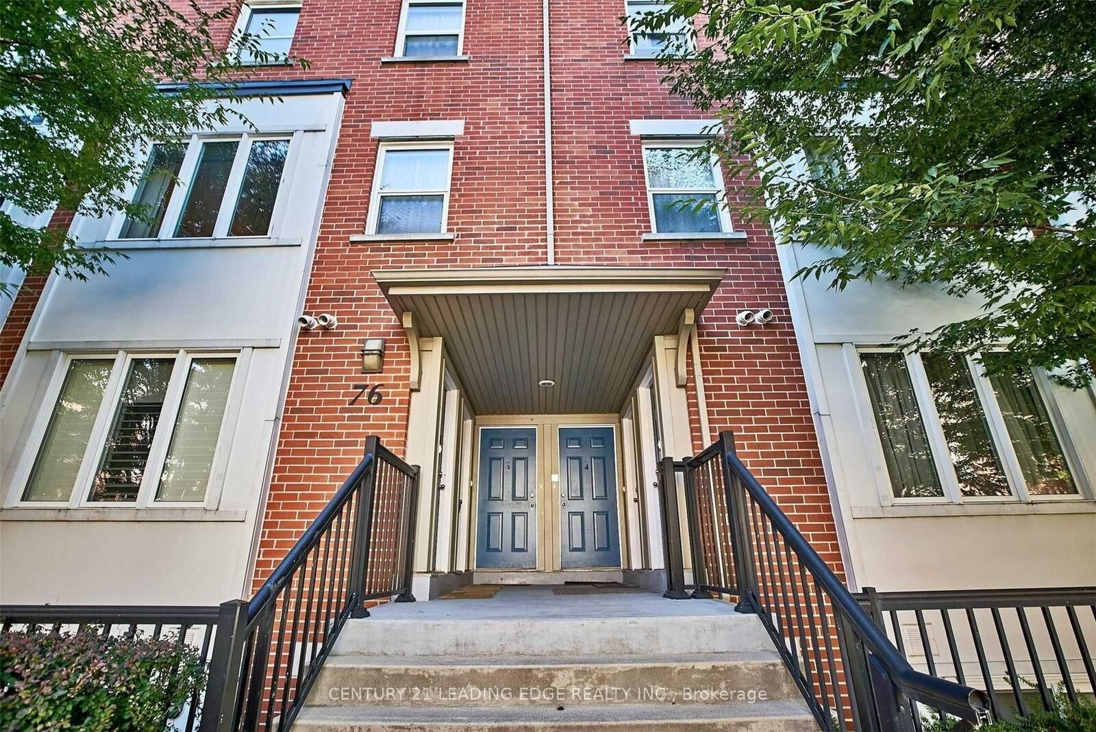 Property Photo: 76 Munro Street 5 ON M4M 2S9