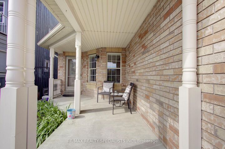 Property Photo: 6960 Historic Trail ON L5W 1C2