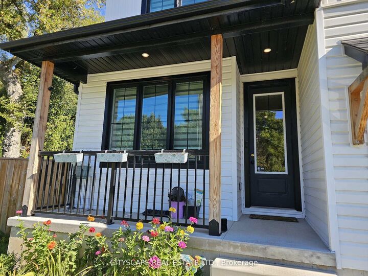 Property Photo: 274 Bell Street ON N5C 2P3
