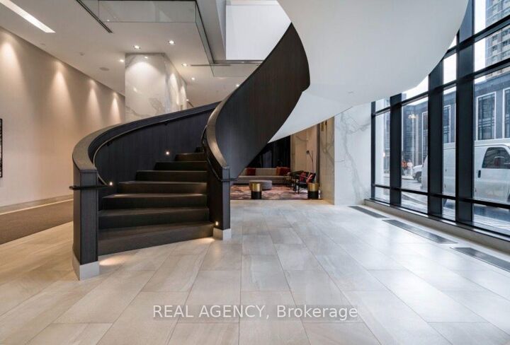 Property Photo: 7 Mabelle Avenue 3108 ON M9A 0C9