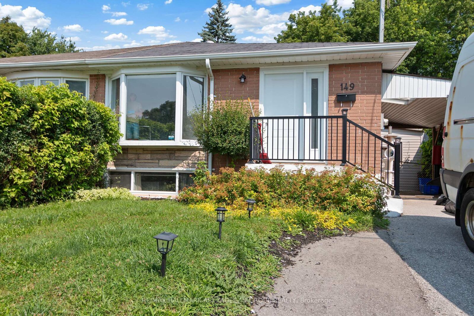 Property Photo:  149 Septonne Avenue Lf  ON L3Y 2W4 
