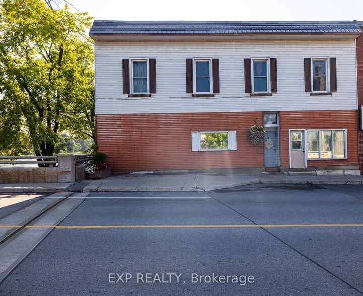 Property Photo: 5-7 Bridge Street ON K0A 1A0