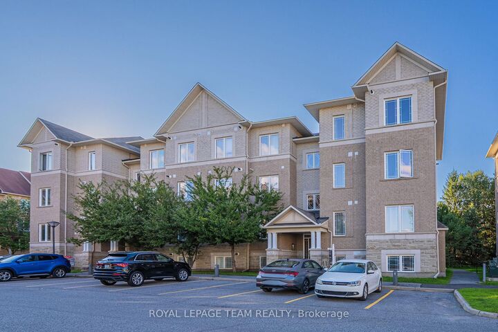 Property Photo: 369 Paseo Private 2 ON K2G 4N7