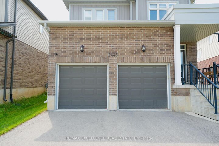 Property Photo:  2443 Bennett Cross  ON N6M 0G6 