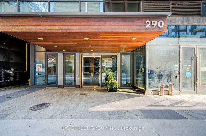 Photo de la propriété: 290 Adelaide Street W 1804 ON M5V 1P6
