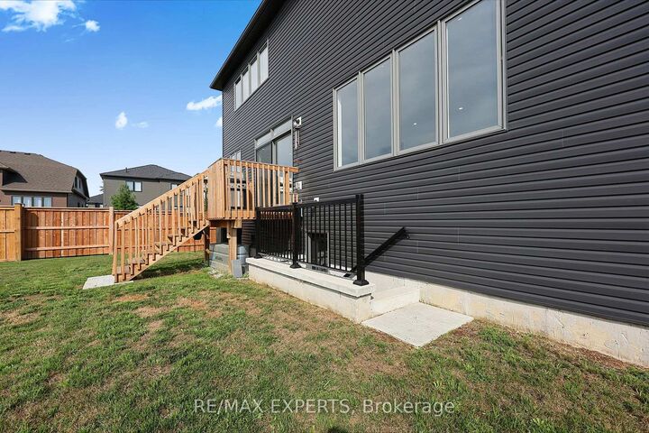 Property Photo: 222 Mapleside Drive ON L9Z 0L4