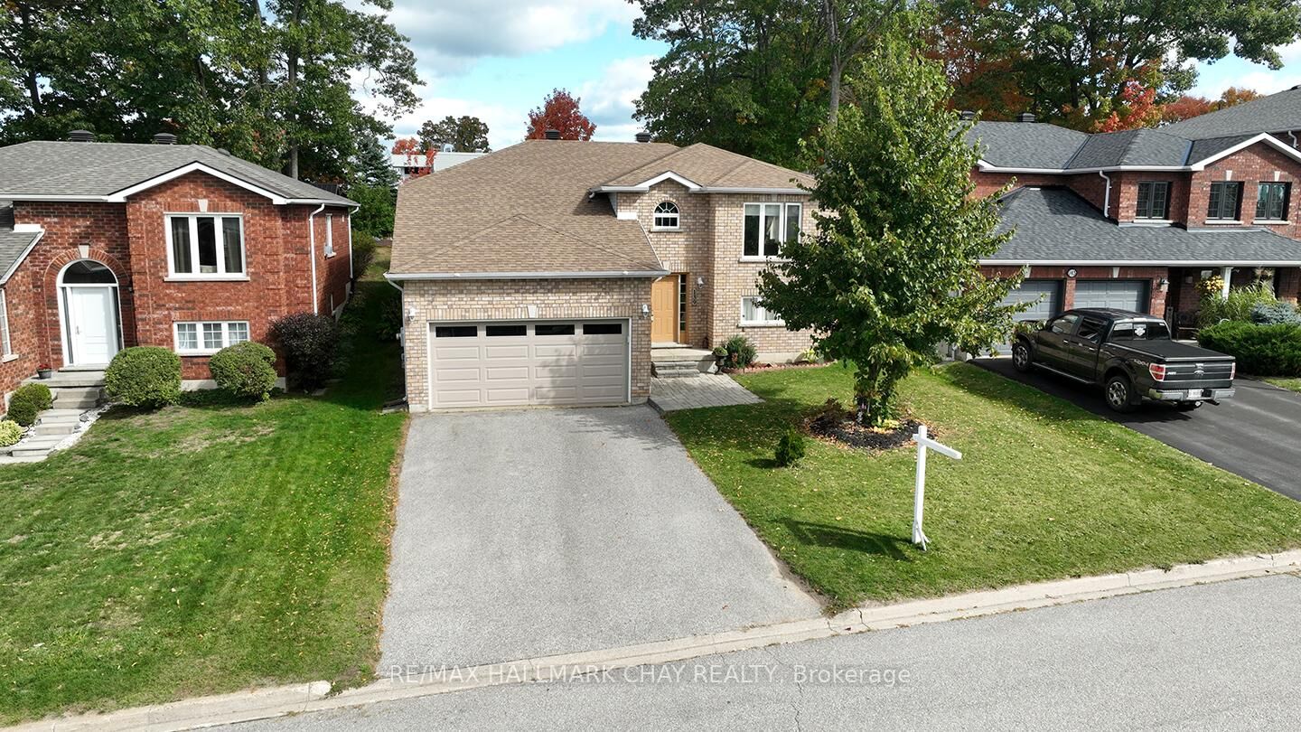 Property Photo: 139 Wawinet Street ON L4R 5A9