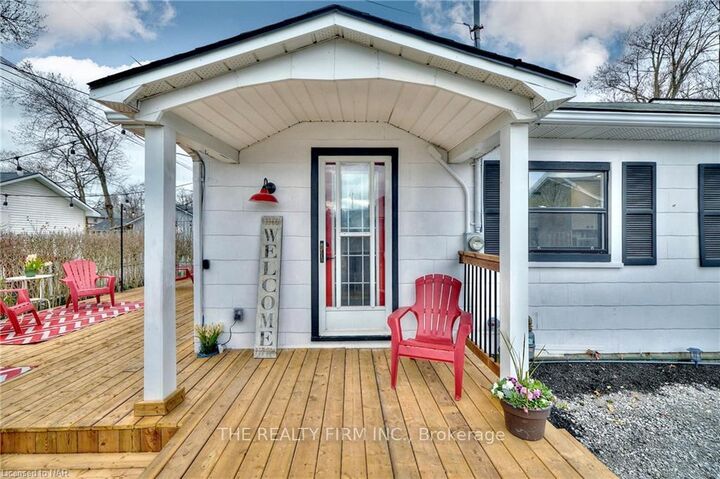 Property Photo:  365 Elmwood Avenue  ON L0S 1B0 