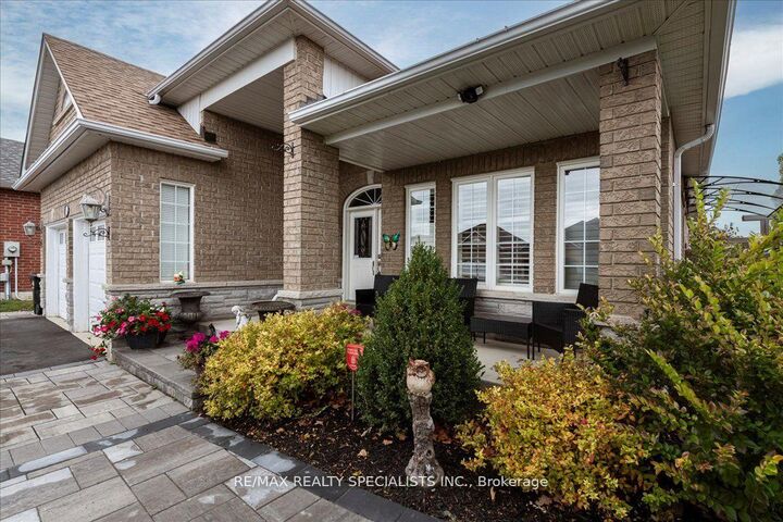 Property Photo: 1165 Mitchell Court ON L9S 5A5