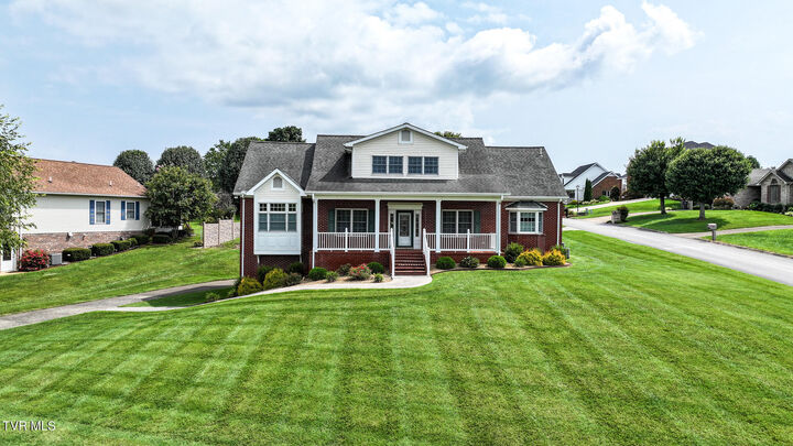 Property Photo:  35 Venice Lane  TN 37745 