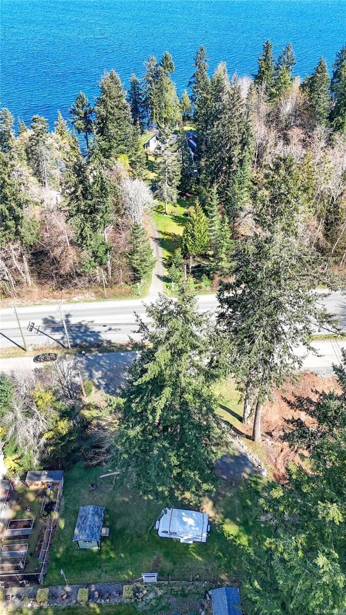 Property Photo:  4060 Island Hwy S  BC V9H 1A3 