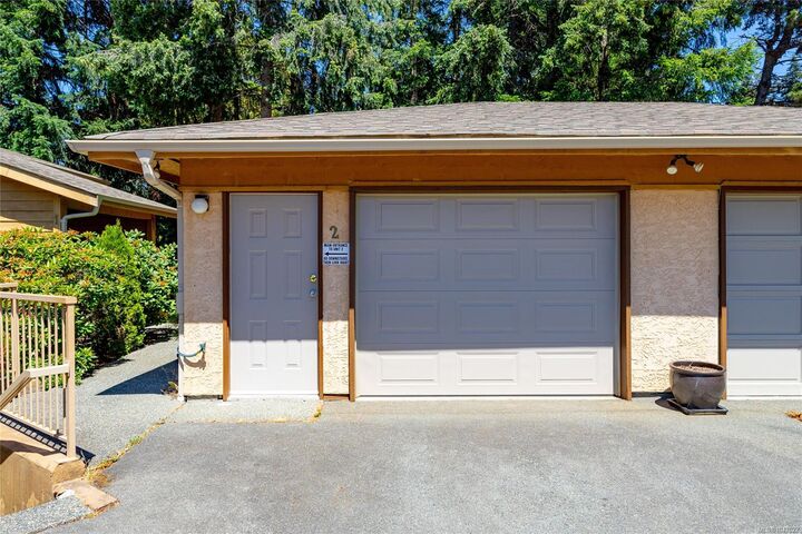 Property Photo: 639 Kildew Rd #2 BC V9B 1Z6
