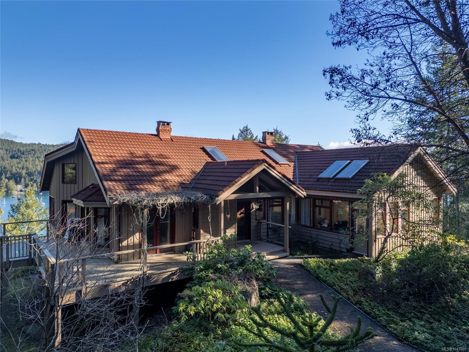 Property Photo: 5718 Canal Rd BC V0N 2M1