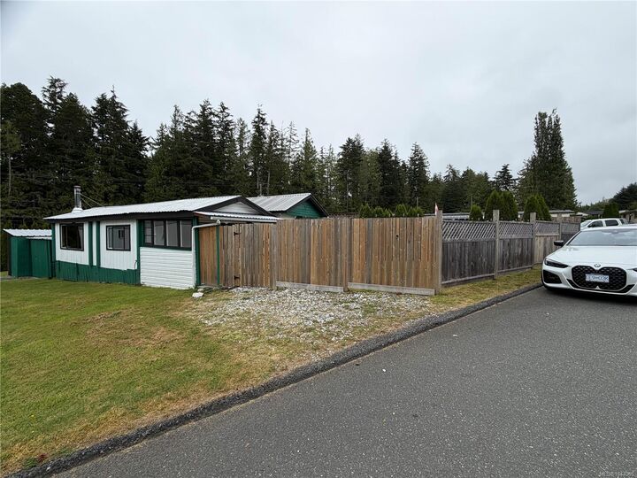 5250 Beaver Harbour Rd #16 — photo 1