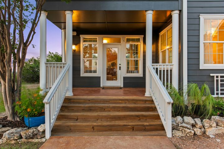 Property Photo: 20000 Victoria Chase Road TX 78645