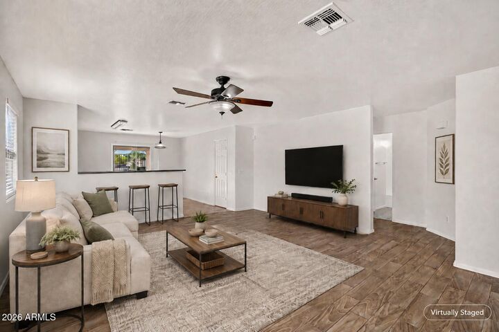 Property Photo:  2551 E Meadow Chase Drive  AZ 85140 