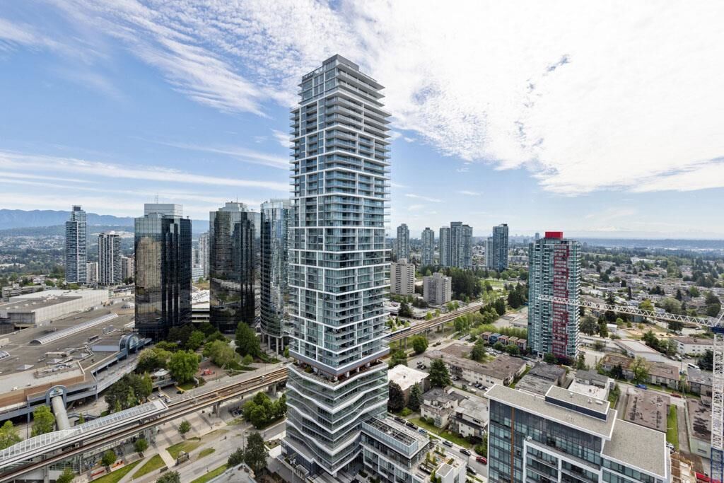 Property Photo:  6511 Sussex Avenue 3401  BC V5H 0K5 
